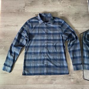 Lululemon men’s flannel long sleeve